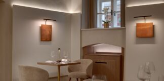 Michelinský šéfkuchař Gal ben Moshe vaří svůj příběh v restauraci Parzival v Praze na Starém Městě